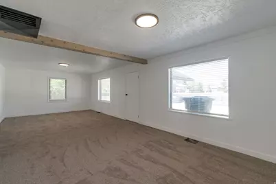 470 E Main St, Wellington, UT 84542 - Photo 7