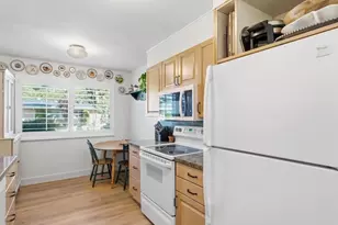 2270 E Carriage Ln, Holladay, UT 84117 - Photo 7