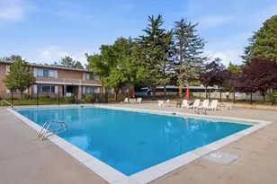 2270 E Carriage Ln, Holladay, UT 84117 - Photo 21