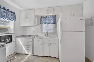 236 N 900 W, Salt Lake City, UT 84116 - Photo 9