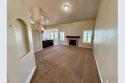 2444 N Hooded Crane Cir, Clinton, UT 84015 - Photo 15