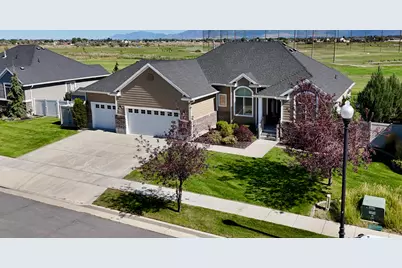 2444 N Hooded Crane Cir, Clinton, UT 84015 - Photo 73