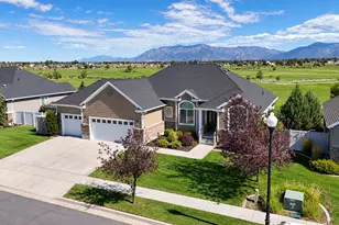 2444 N Hooded Crane Circle, Clinton, UT 84015 - Photo 3