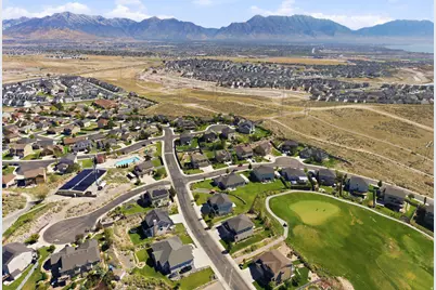 9022 N Suffolk Ln, Eagle Mountain, UT 84005 - Photo 59