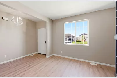 9022 N Suffolk Ln, Eagle Mountain, UT 84005 - Photo 15