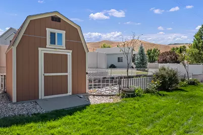 360 S 7th St, Tooele, UT 84074 - Photo 31