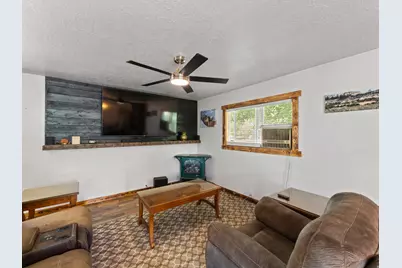 549 Mountain View Dr, Moab, UT 84532 - Photo 17