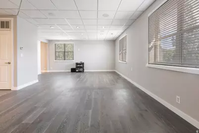 6782 S 1300 E, Cottonwood Heights, UT 84121 - Photo 13