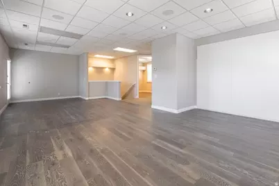 6782 S 1300 E, Cottonwood Heights, UT 84121 - Photo 11