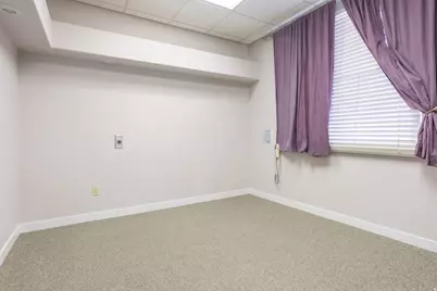 6782 S 1300 E, Cottonwood Heights, UT 84121 - Photo 9