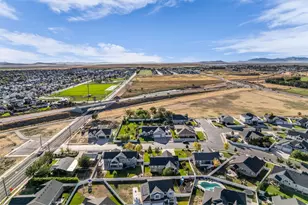 674 S 3300 W, Syracuse, UT 84075 - Photo 49
