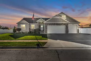 674 S 3300 W, Syracuse, UT 84075 - Photo 1
