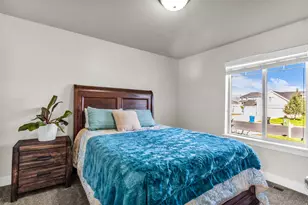 674 S 3300 W, Syracuse, UT 84075 - Photo 23