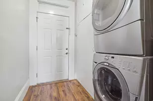 273 S 1100 E, Salt Lake City, UT 84102 - Photo 11