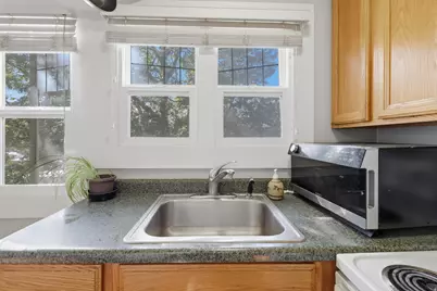 273 S 1100 E, Salt Lake City, UT 84102 - Photo 7