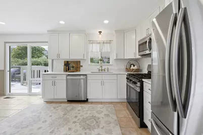 107 W 2050 S, Bountiful, UT 84010 - Photo 7