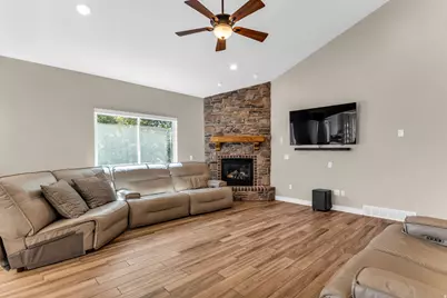 2567 W Tillery Cir S, Riverton, UT 84065 - Photo 11