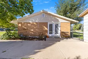 2317 E Oakridge Dr N, Layton, UT 84040 - Photo 21