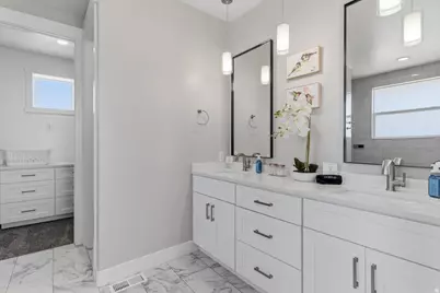 1419 S North Star Way, Garden City, UT 84028 - Photo 17