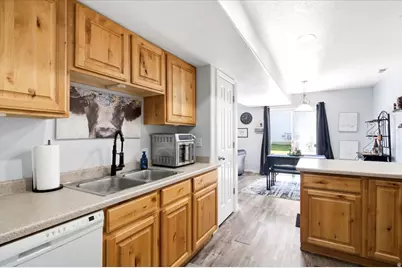 652 W 800 N #67, Clinton, UT 84015 - Photo 11
