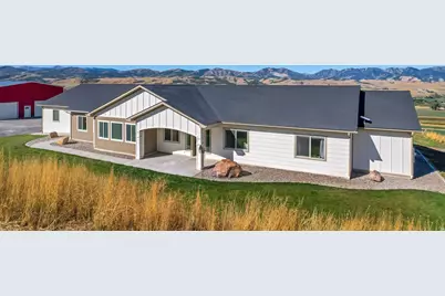 8561 S Horizon Dr, Paradise, UT 84328 - Photo 3