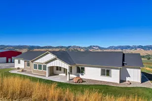 8561 S Horizon Dr, Paradise, UT 84328 - Photo 3