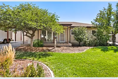 958 E Tritoma Ave, Sandy, UT 84094 - Photo 1