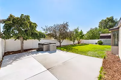 958 E Tritoma Ave, Sandy, UT 84094 - Photo 37