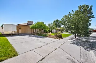 958 E Tritoma Ave, Sandy, UT 84094 - Photo 35