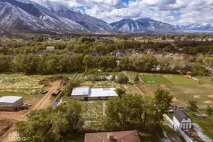2672 E Canyon Rd, Springville, UT 84663 - Photo 37