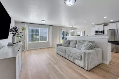 432 S Sunland Way, Saratoga Springs, UT 84045 - Photo 3