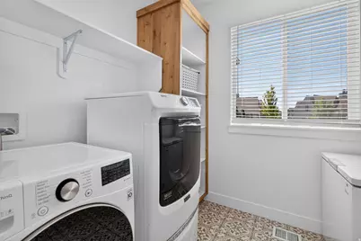 643 W 3100 N, Pleasant Grove, UT 84062 - Photo 27