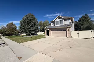 2193 E Sego Lily Dr S, Sandy, UT 84092 - Photo 1