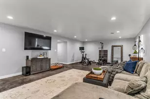 6437 S High Bluff Dr W, Salt Lake City, UT 84118 - Photo 27