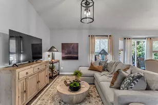 6437 S High Bluff Dr W, Salt Lake City, UT 84118 - Photo 7
