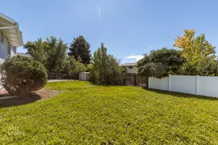 1727 N 200 W, Orem, UT 84057 - Photo 33