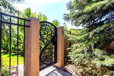 7256 S Milne Garden Cir E, Cottonwood Heights, UT 84047 - Photo 59