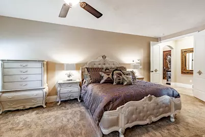 7256 S Milne Garden Cir E, Cottonwood Heights, UT 84047 - Photo 3