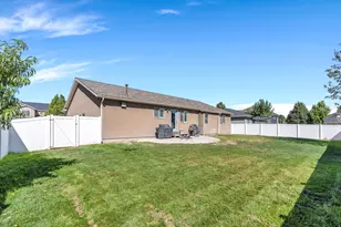1583 S Spring Creek Dr, Lehi, UT 84043 - Photo 19