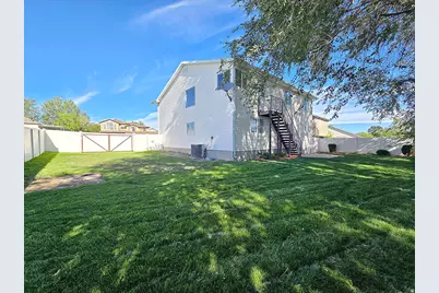 6755 S Wakefield Way, West Jordan, UT 84081 - Photo 23