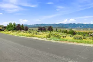 7255 Spur Ln, Park City, UT 84098 - Photo 17