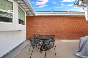 5494 S 250 E, Washington Terrace, UT 84405 - Photo 29