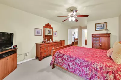5494 S 250 E, Washington Terrace, UT 84405 - Photo 15