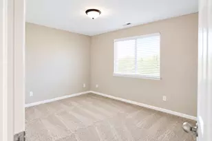 1577 W Wyngate Park Dr, South Jordan, UT 84095 - Photo 27