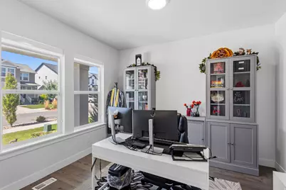 12323 S Varitek Dr, Herriman, UT 84096 - Photo 11