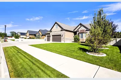 1642 W Hunters Creek Cir, South Jordan, UT 84095 - Photo 31