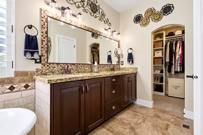 1642 W Hunters Creek Cir, South Jordan, UT 84095 - Photo 15