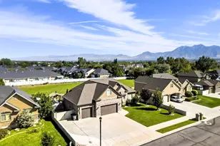 1642 W Hunters Creek Circle, South Jordan, UT 84095 - Photo 33