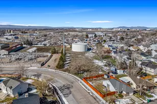 1105 E 3100 N, Layton, UT 84040 - Photo 1