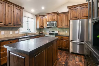 782 S 925 W, Lehi, UT 84043 - Photo 9